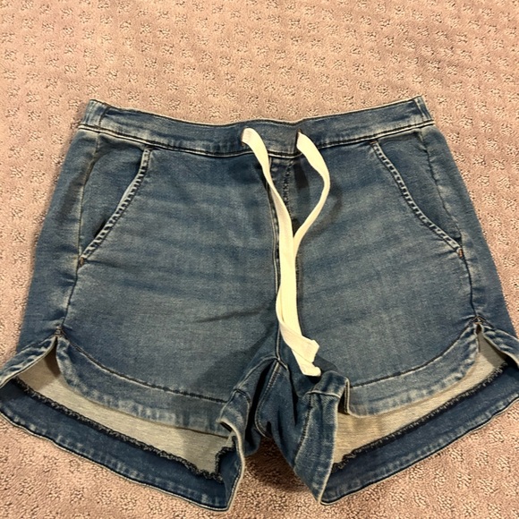 UpWest Pants - Upwest All-Around Denim Short VELLEJO color size Large US 12-14 - NWOT